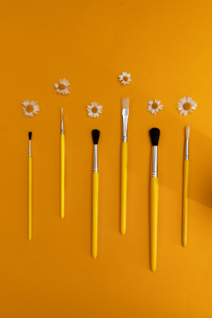 Щетина плоская окрашеная ручка