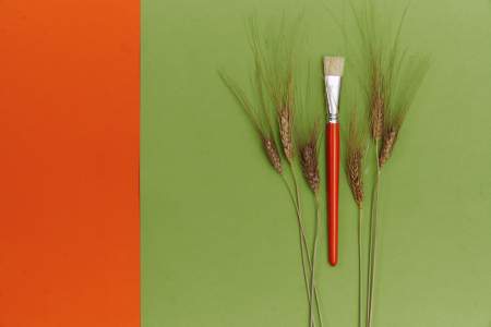 Щетина плоская окрашеная ручка