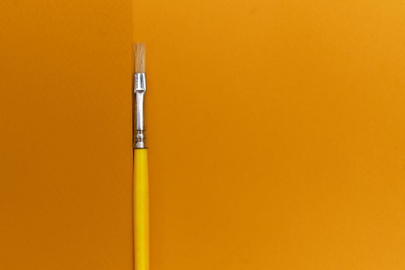 Щетина плоская окрашеная ручка