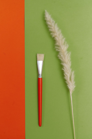 Щетина плоская окрашеная ручка